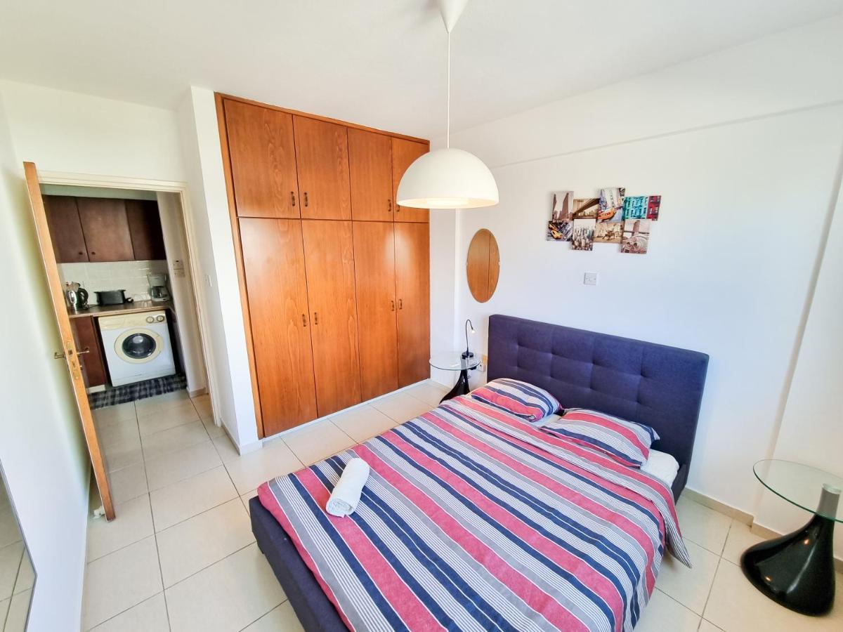 Seaside Heaven Apartment With Pool Larnaca Esterno foto