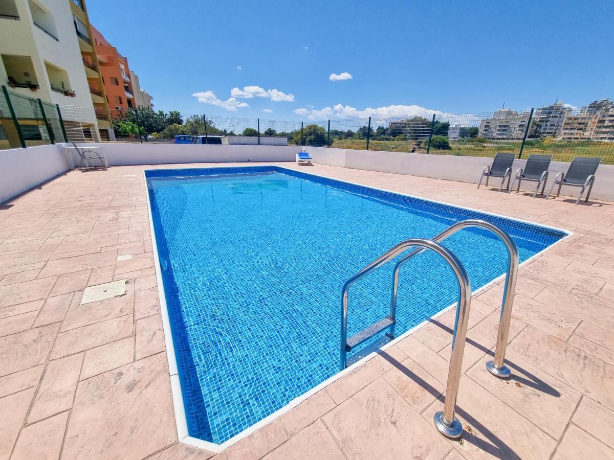 Seaside Heaven Apartment With Pool Larnaca Esterno foto